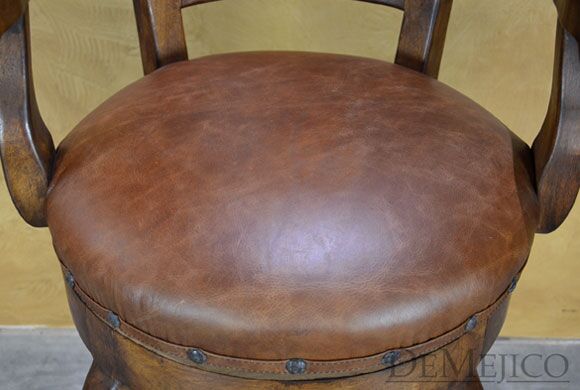 Elegante Barstool with Arms - Image 6