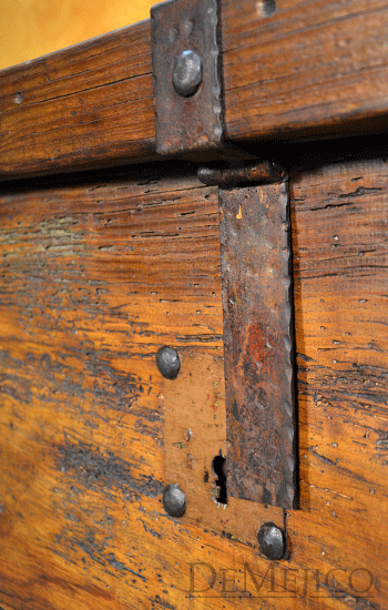 Troje Trunk Coffee Table, Storage Coffee Table, Old Wood Coffee Table, Rustic Coffee Table, Footboard Bench