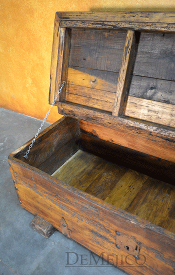 Troje Trunk Coffee Table, Storage Coffee Table, Old Wood Coffee Table, Rustic Coffee Table, Footboard Bench