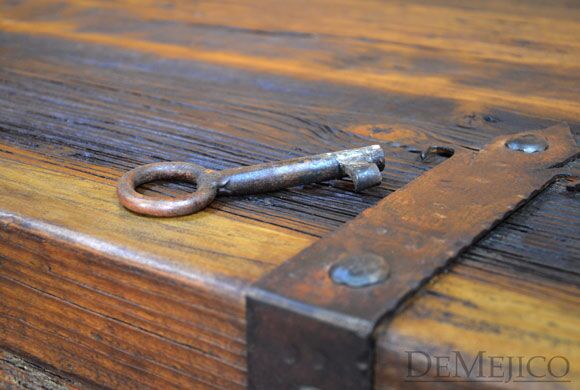 Troje Trunk Coffee Table, Storage Coffee Table, Old Wood Coffee Table, Rustic Coffee Table, Footboard Bench
