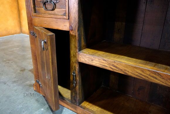 Colonial Old Door Bar, Old Wood Bar, Rustic Spanish Bar