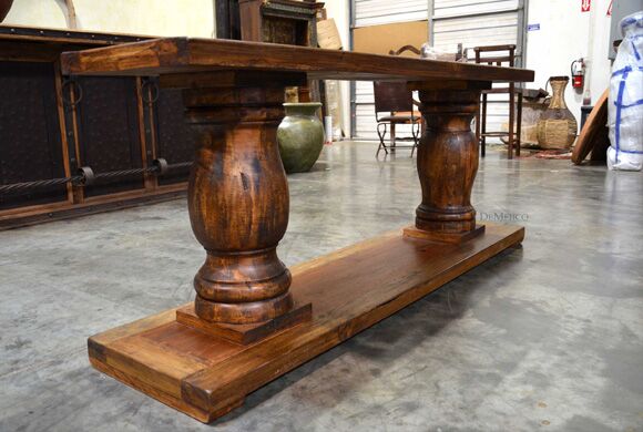 turned leg console