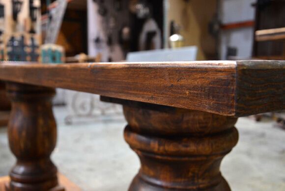 turned leg console