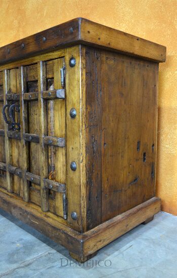 Old World rustic vanity table
