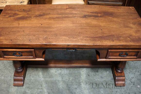 spanish desk