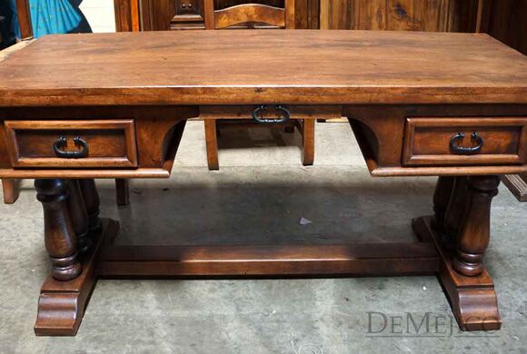 spanish desk