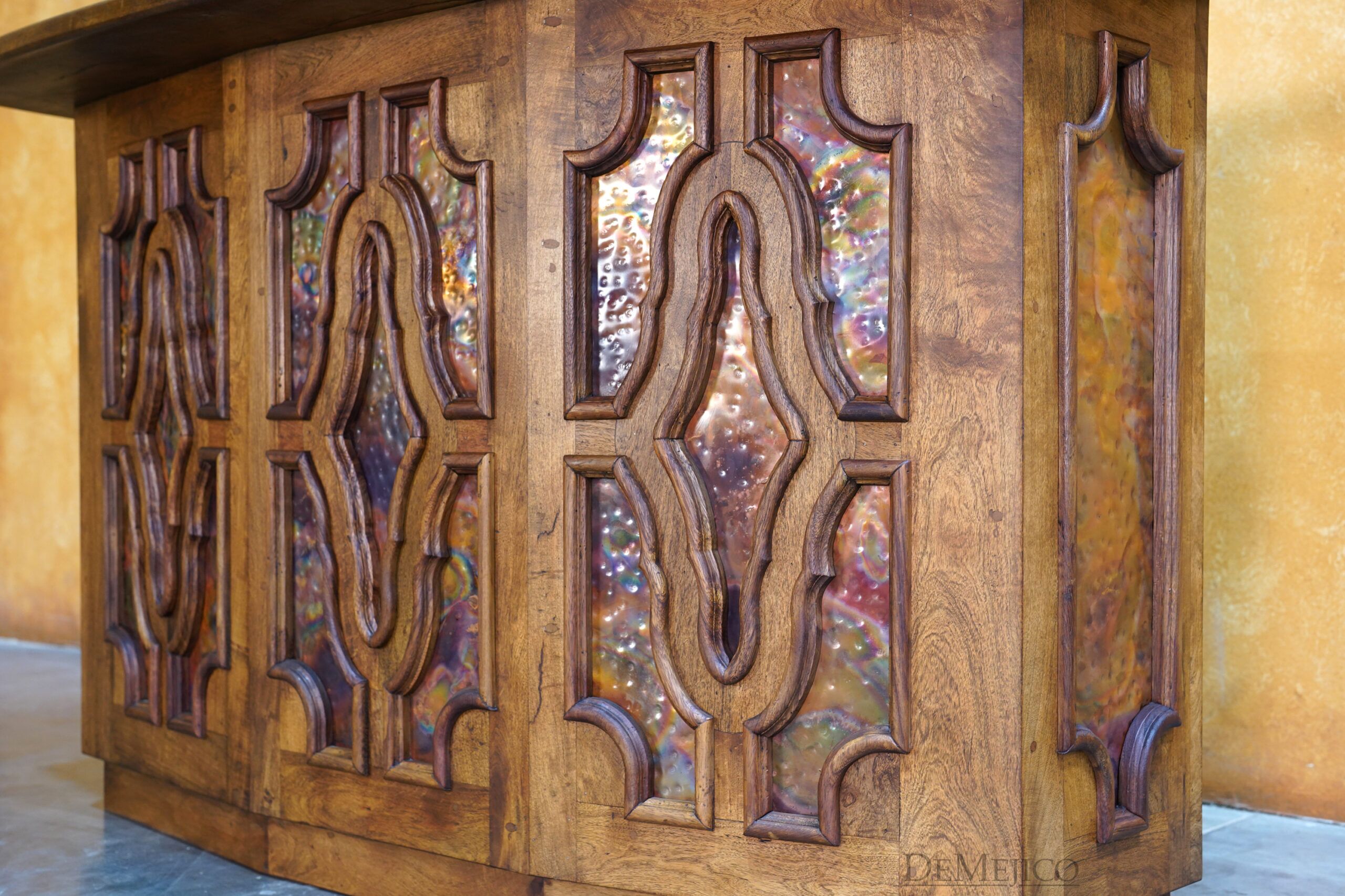 Conquista Bar, Hammered Copper Bar, Spanish Bar - Demejico