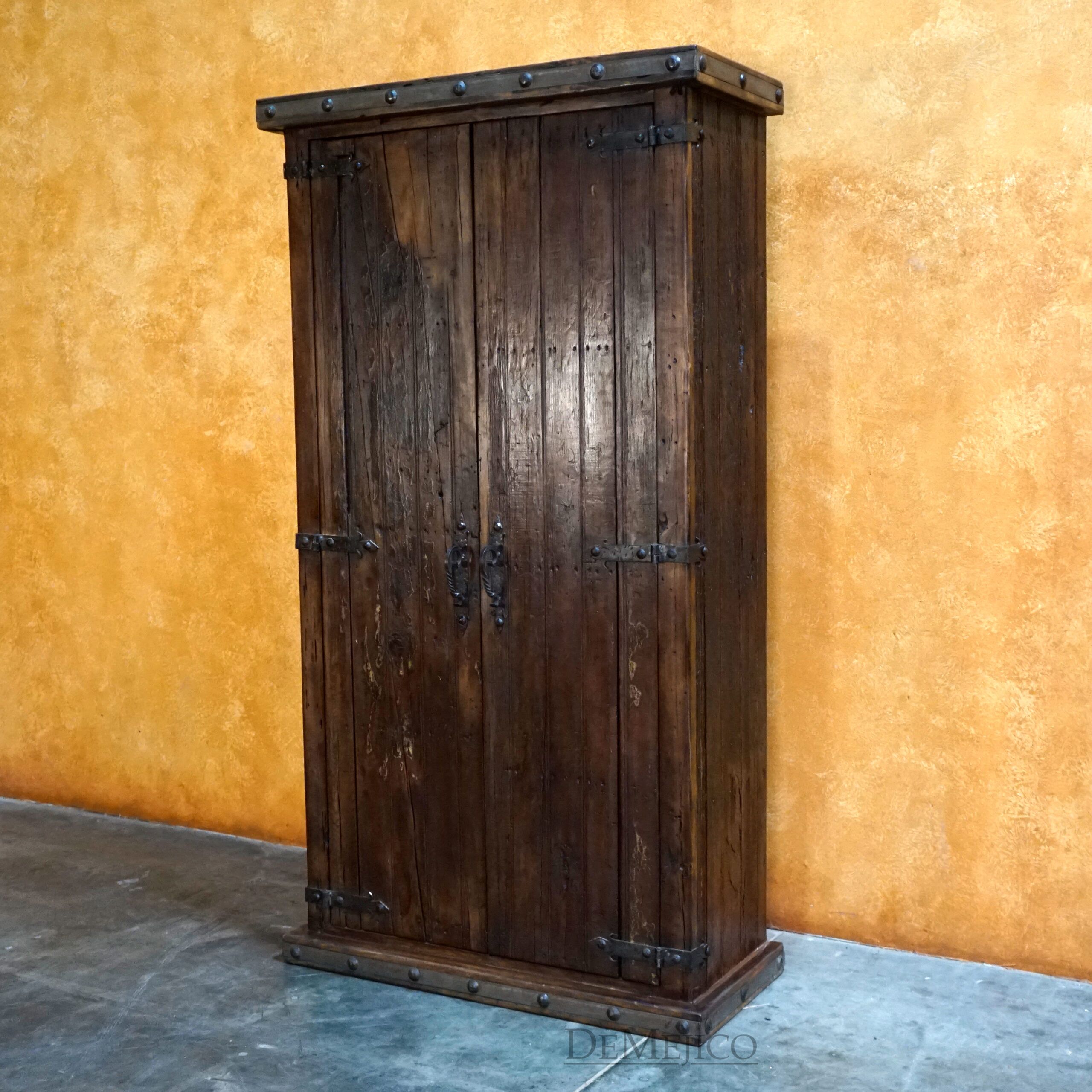 Armario Puerta Vieja, Old Door Armoire - Demejico