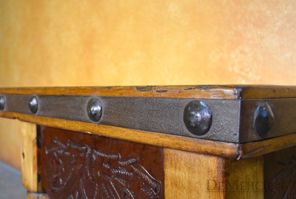Cincel Agave Spanish End Table, Leather End Table