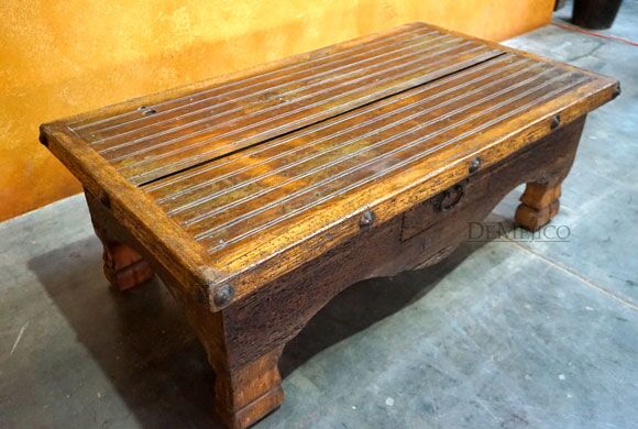 Mesa Colonial Cajon, Old Wood Coffee Table