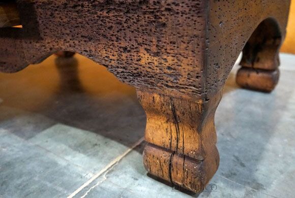 Mesa Colonial Cajon, Old Wood Coffee Table