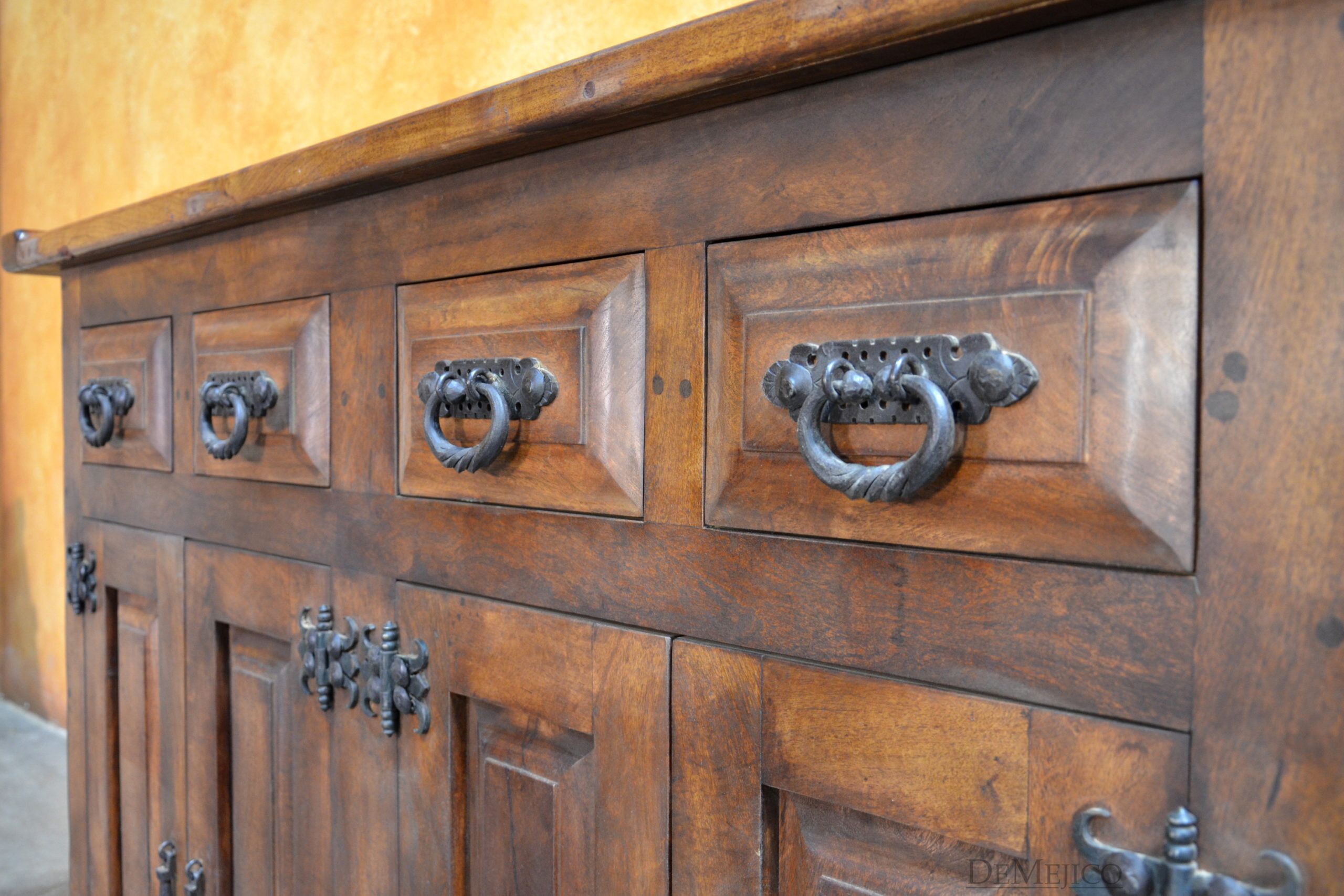 Barra Alamo Especial, Rustic Style Bar, Old World Bar - Demejico