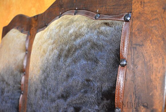 Double Hoja Spanish Leather Bench, Spanish Bench