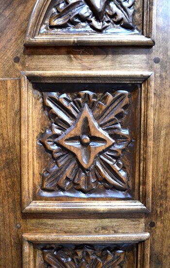 Closet Puerta Hoja, Carved Interior Doors, Custom Closet Doors