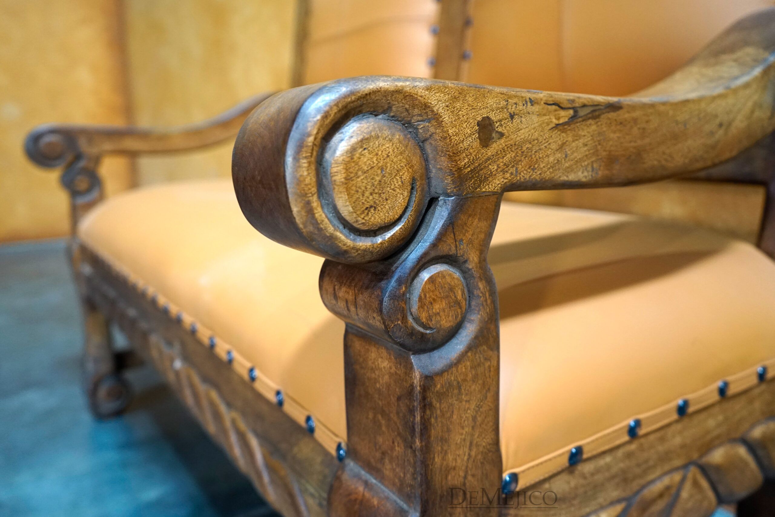 Banca Hacienda Loveseat, Spanish Leather Bench, Spanish Style Seating