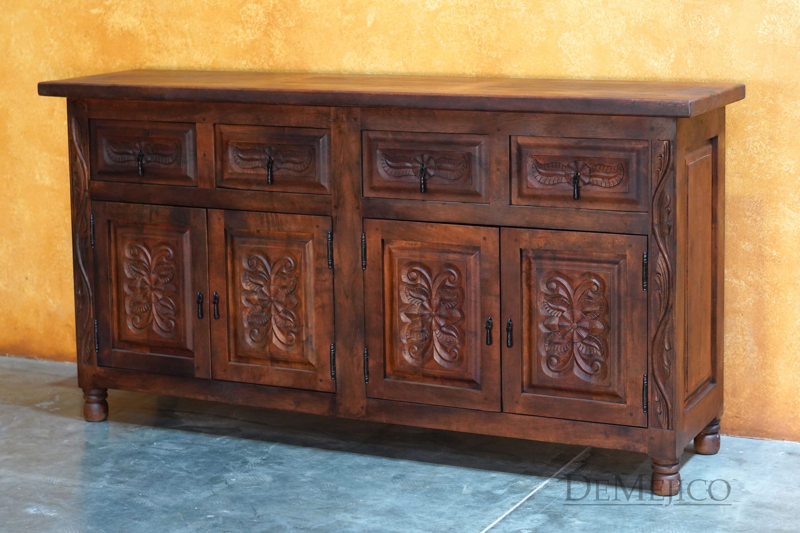Comoda Miramar, Spanish Colonial Buffet, Spanish Carved Buffet -Demejico