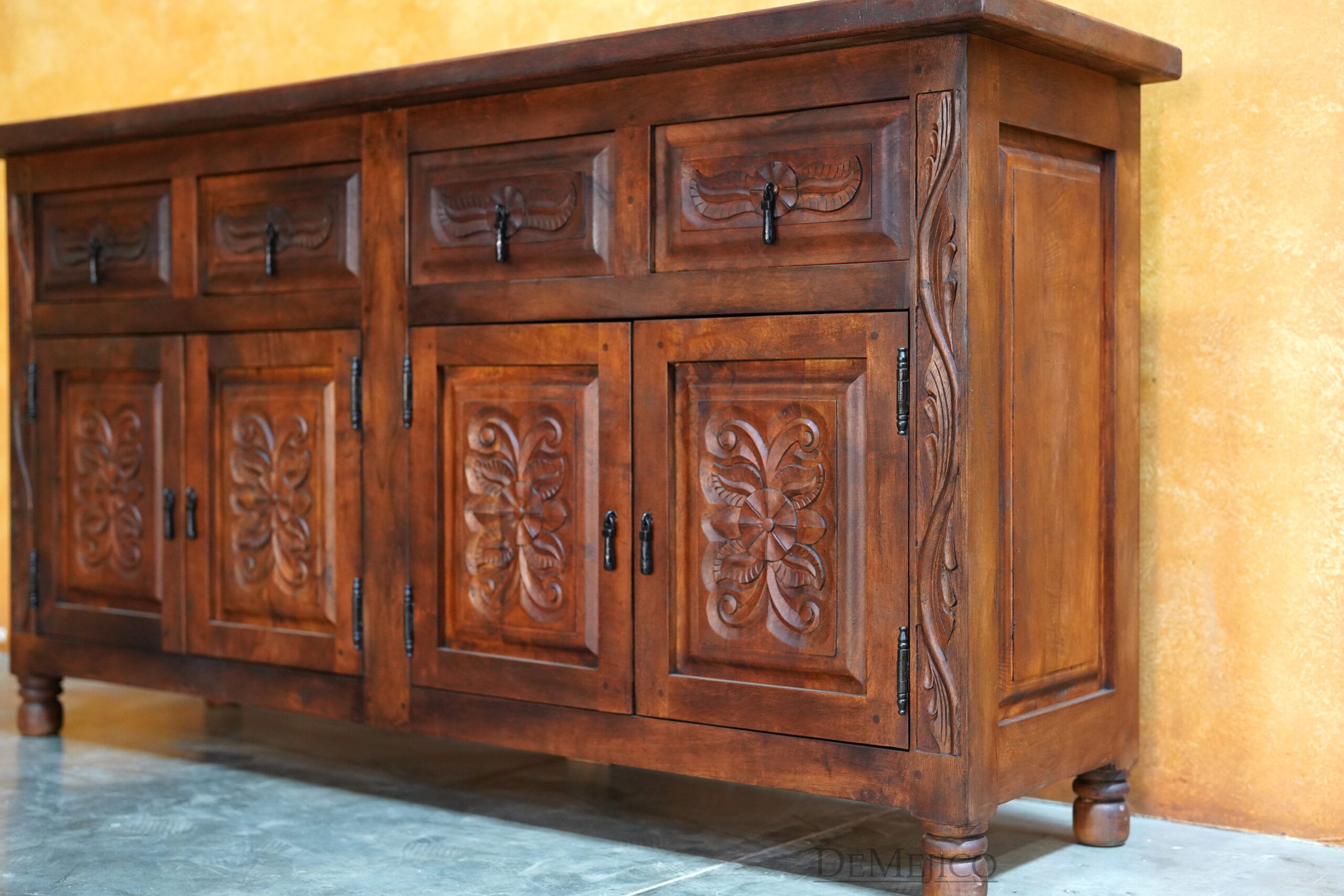 Comoda Miramar, Spanish Colonial Buffet, Spanish Carved Buffet -Demejico