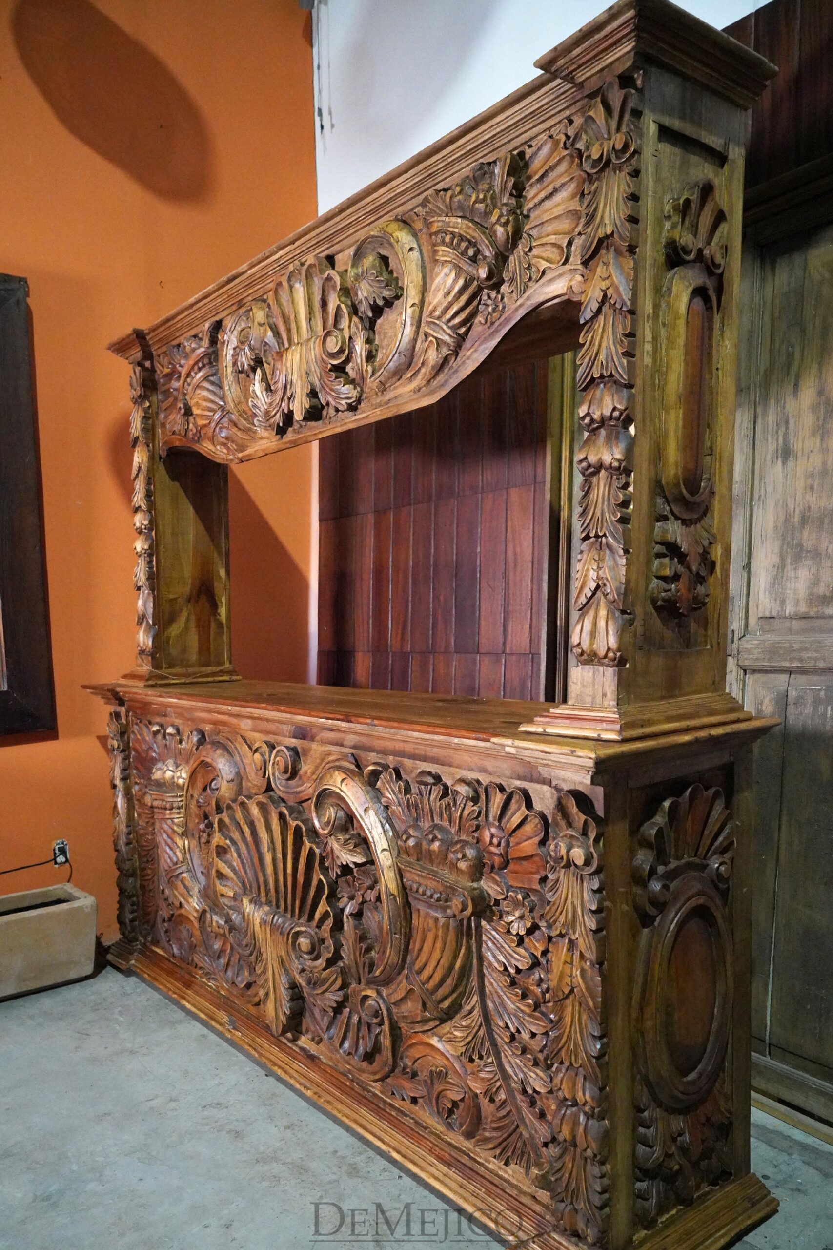 Carved Concha Bar, Spanish Carved Bar - Demejico