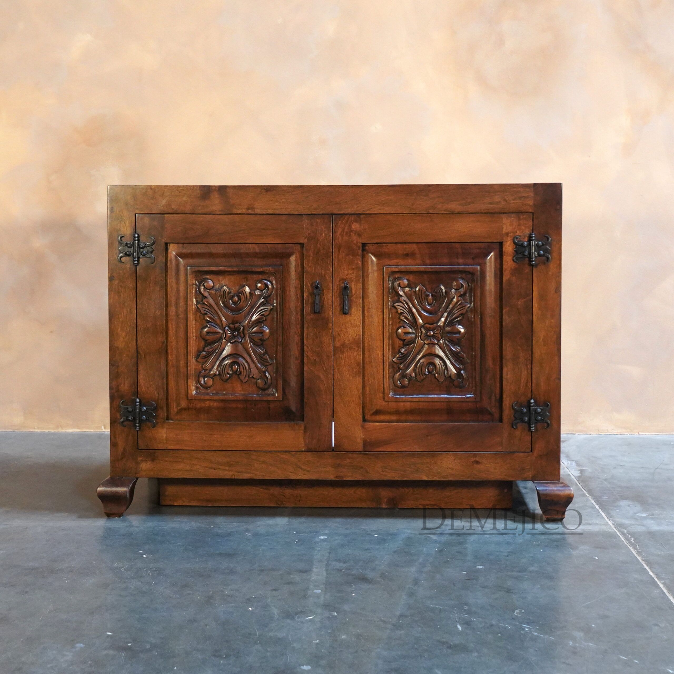 Luis Quince Powder Vanity, Spanish Colonial Vanity - Demejico