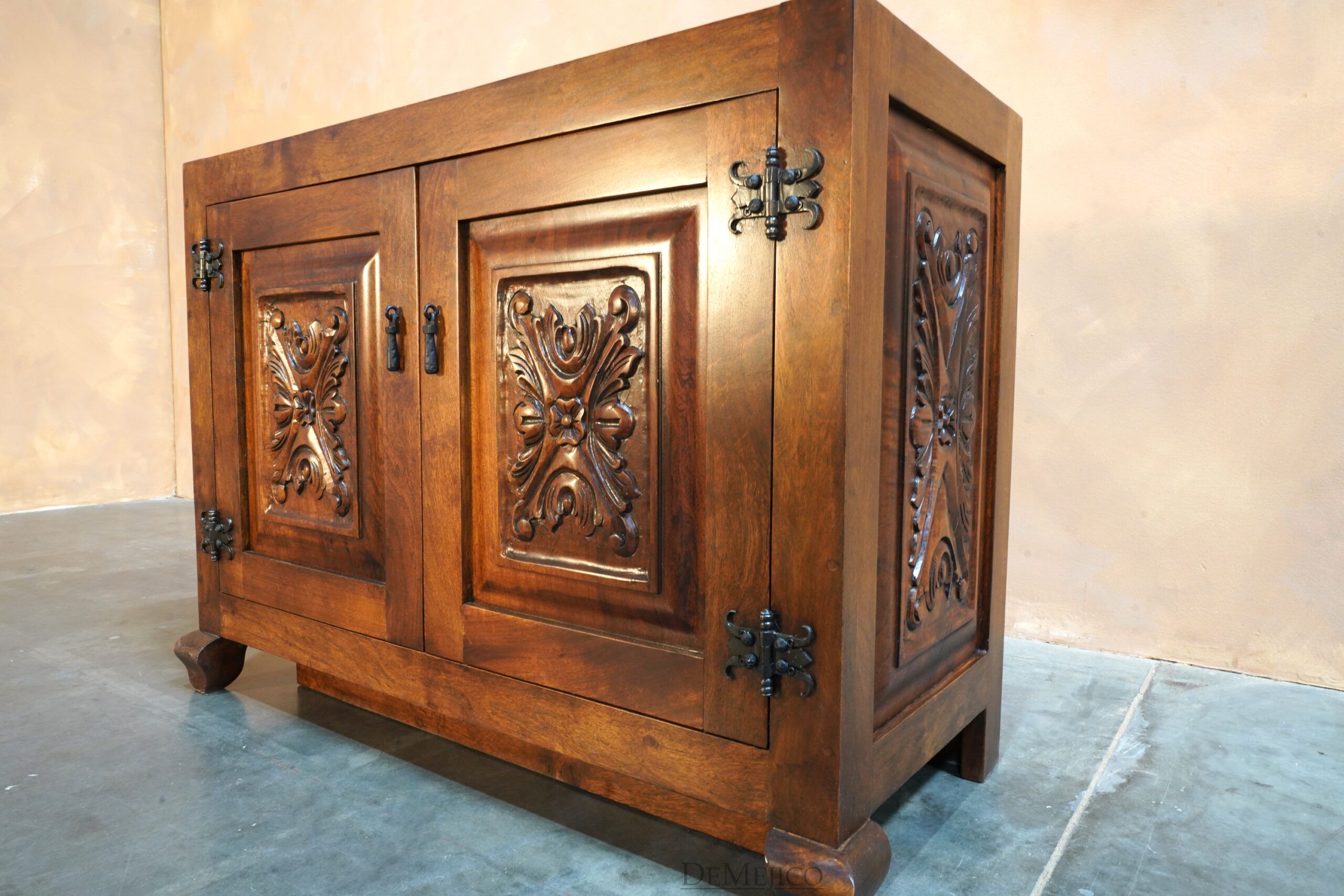 Luis Quince Powder Vanity, Spanish Colonial Vanity - Demejico