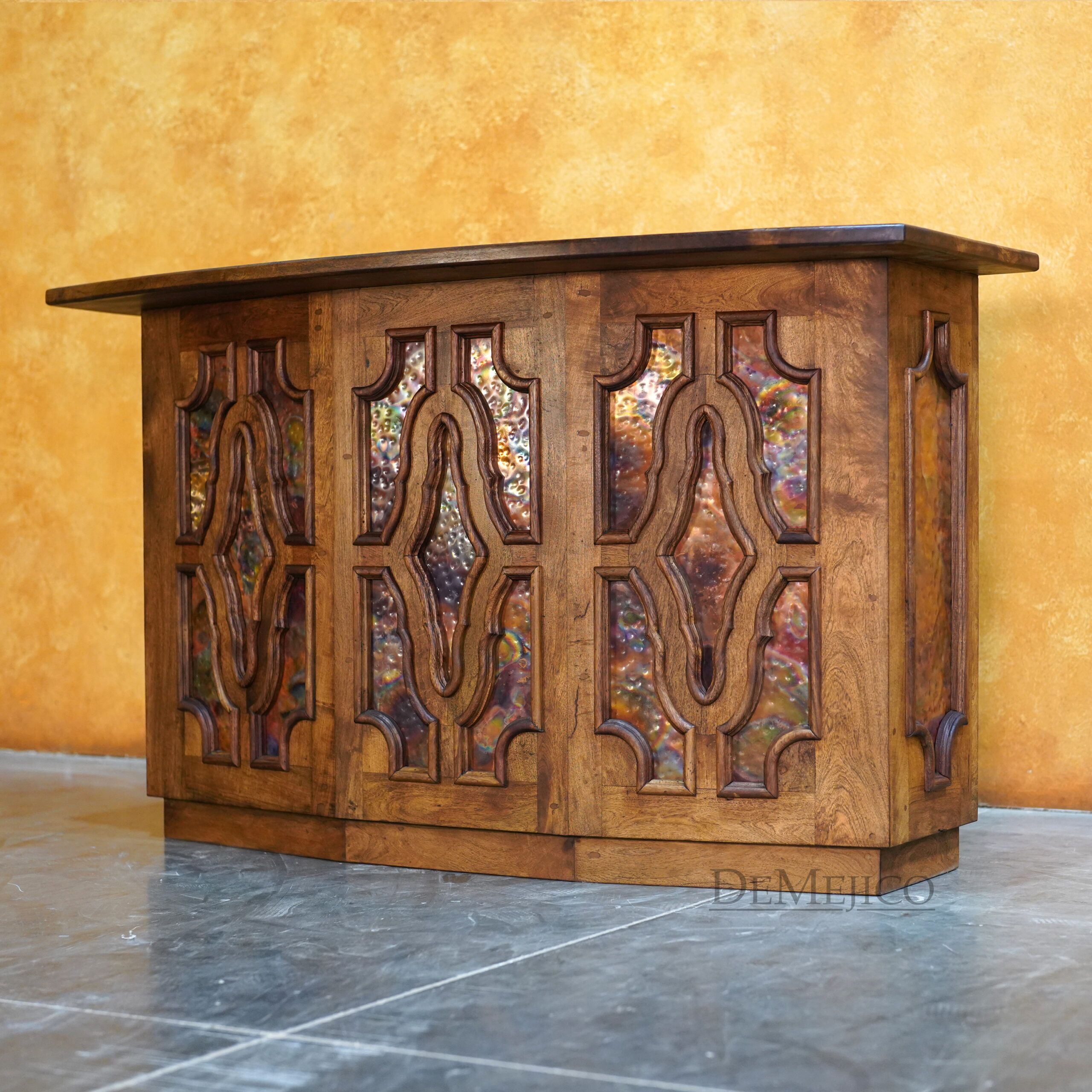 Conquista Bar, Hammered Copper Bar, Spanish Bar - Demejico