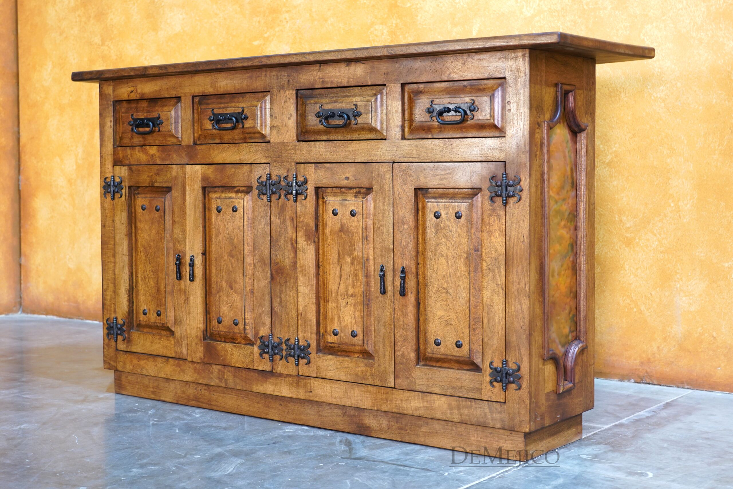 Conquista Bar, Hammered Copper Bar, Spanish Bar - Demejico