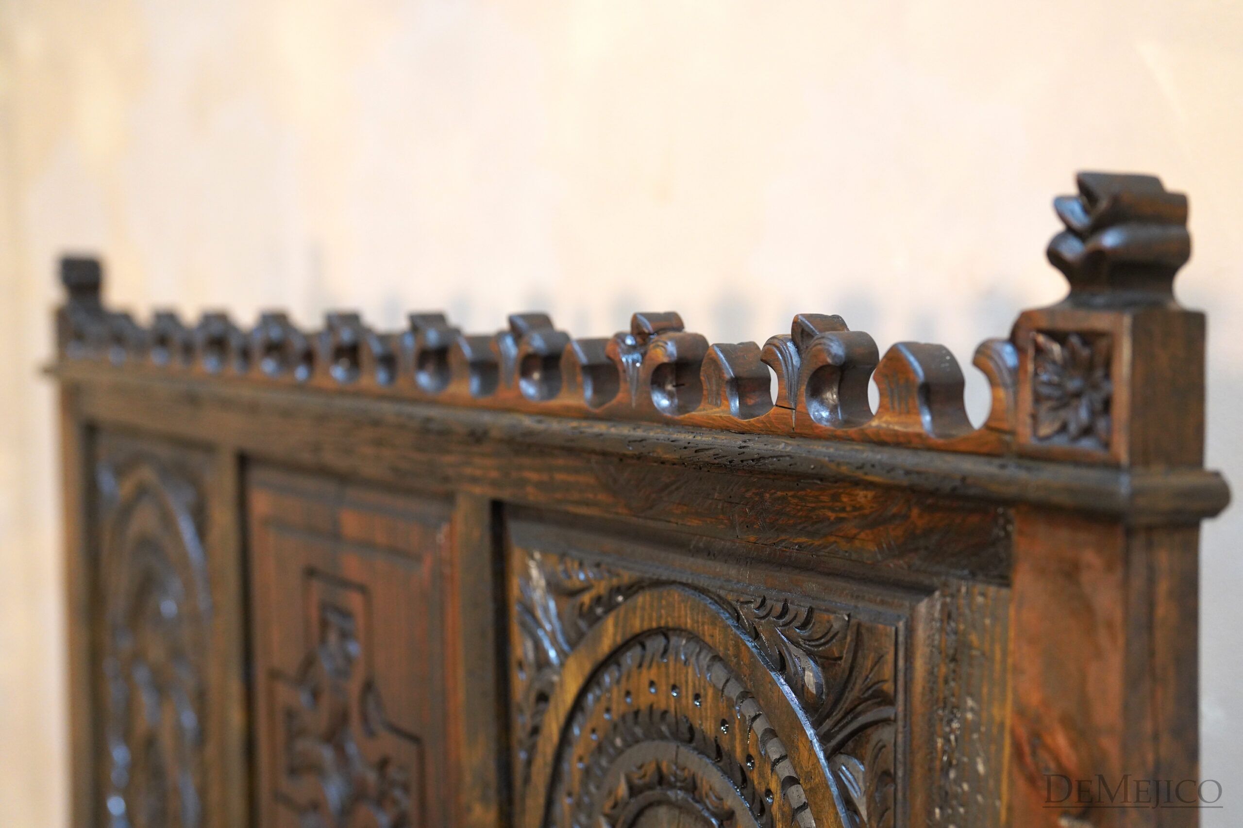Banca Capilla del Pocito, Mexican Benches, Carved Benches - Demejico