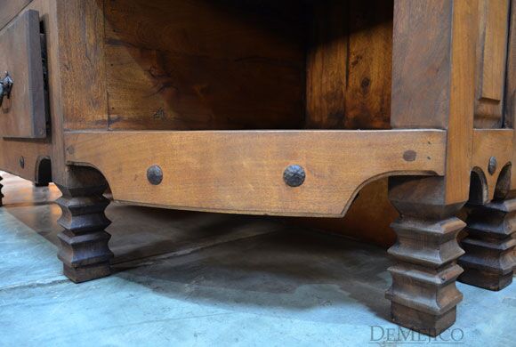 Trastero Misión, Spanish Hutch, Spanish Restaurant