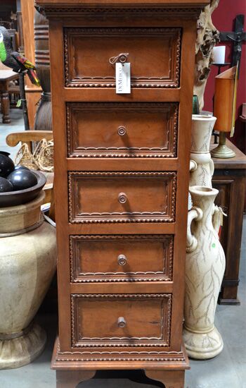 lingerie cabinet