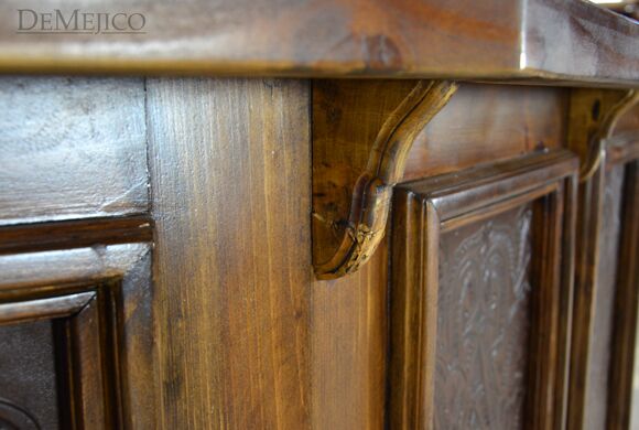Spanish Bar, Leather Panel Bar