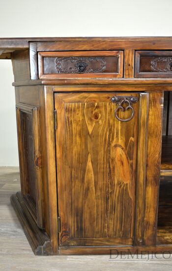 Spanish Bar, Leather Panel Bar