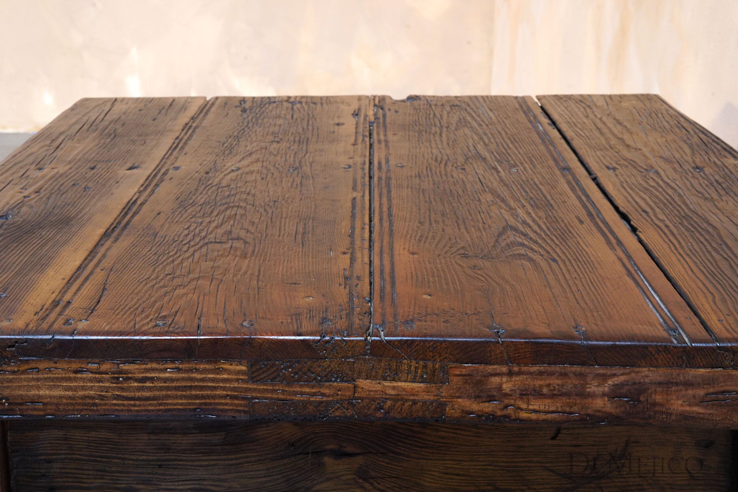 Vieja Mesa de Centro, Small Reclaimed Door Coffee Table - Demejico